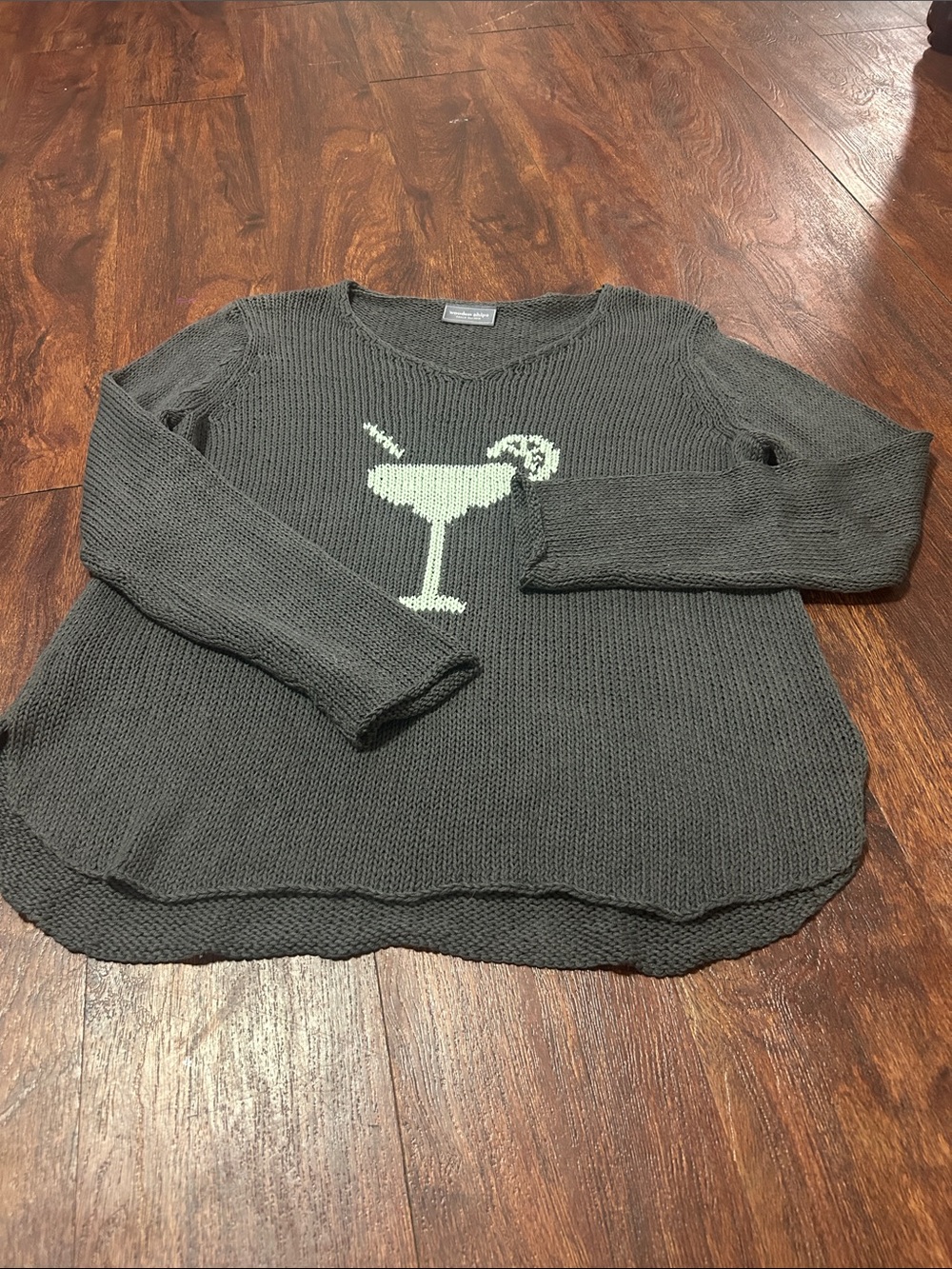 Wooden Ships Gray V-Neck Sweater with Cocktail Motif - Picture 4 of 6